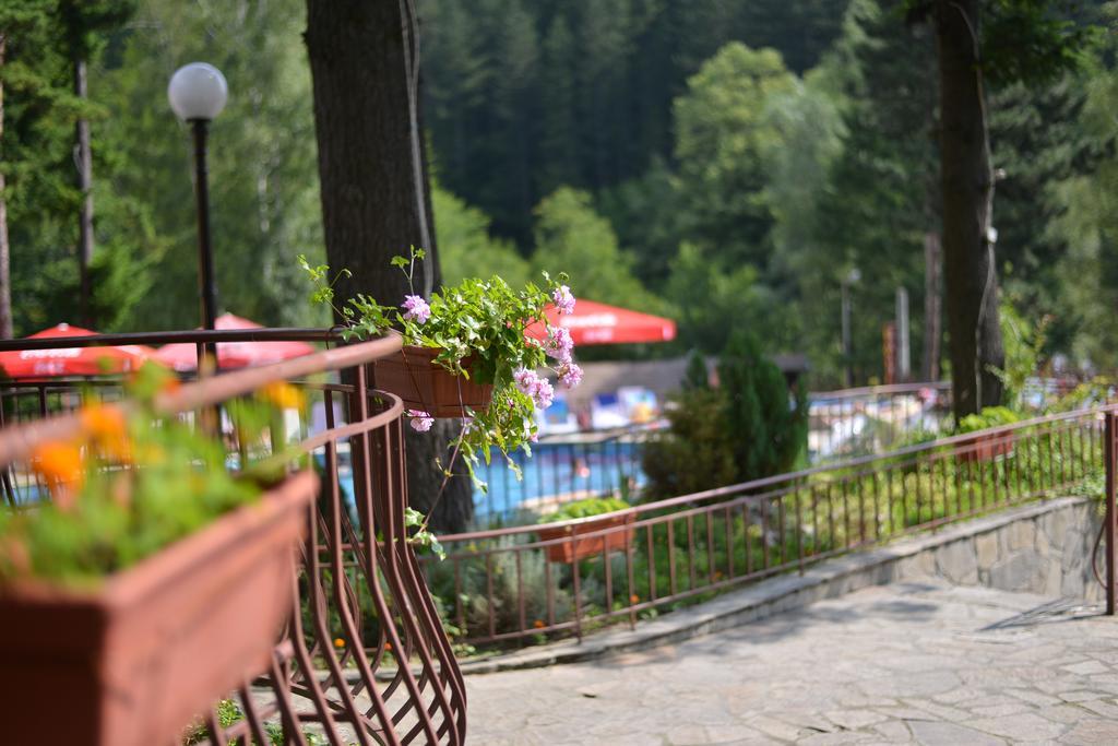 Balkan Hotel Чифлик Экстерьер фото